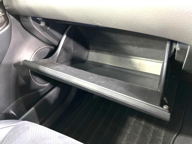 ハリアー プレミアム　禁煙車　ターボ　ムーンルーフ　純正９インチナビ　バックカメラ　ＣＤ／ＤＶＤ／フルセグ　Ｂｌｕｅｔｏｏｔｈ　衝突軽減装置　レーダークルーズ　ＥＴＣ　パワーバックドア　パワーシート　ＬＥＤヘッド（66枚目）