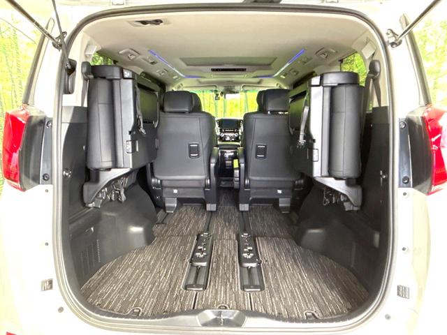 アルファードハイブリッド ＳＲ　Ｃパッケージ　４ＷＤ　後期型　禁煙車　純正９インチディスプレイオーディオ　バックカメラ　Ｂｌｕｅｔｏｏｔｈ　フルセグ　ツインムーンルーフ　モデリスタエアロ　両側電動ドア　後席モニター　衝突軽減装置　１００Ｖ電源（12枚目）