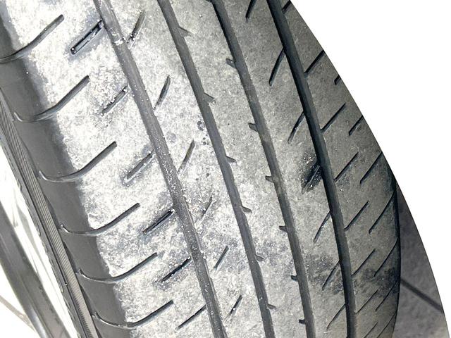 アルファードハイブリッド ＳＲ　Ｃパッケージ　４ＷＤ　後期型　禁煙車　純正９インチディスプレイオーディオ　バックカメラ　Ｂｌｕｅｔｏｏｔｈ　フルセグ　ツインムーンルーフ　モデリスタエアロ　両側電動ドア　後席モニター　衝突軽減装置　１００Ｖ電源（27枚目）