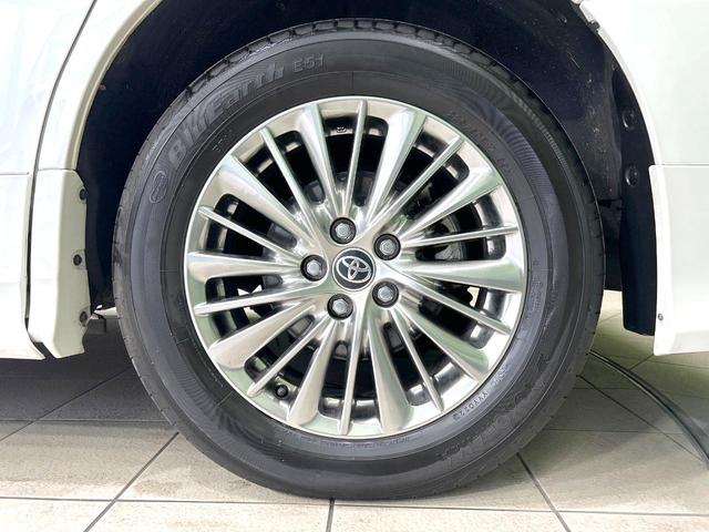 アルファードハイブリッド ＳＲ　Ｃパッケージ　４ＷＤ　後期型　禁煙車　純正９インチディスプレイオーディオ　バックカメラ　Ｂｌｕｅｔｏｏｔｈ　フルセグ　ツインムーンルーフ　モデリスタエアロ　両側電動ドア　後席モニター　衝突軽減装置　１００Ｖ電源（28枚目）