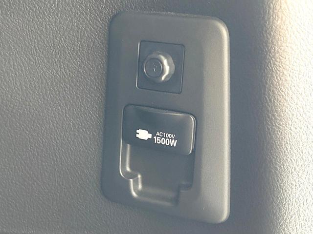 アルファードハイブリッド ＳＲ　Ｃパッケージ　４ＷＤ　後期型　禁煙車　純正９インチディスプレイオーディオ　バックカメラ　Ｂｌｕｅｔｏｏｔｈ　フルセグ　ツインムーンルーフ　モデリスタエアロ　両側電動ドア　後席モニター　衝突軽減装置　１００Ｖ電源（49枚目）