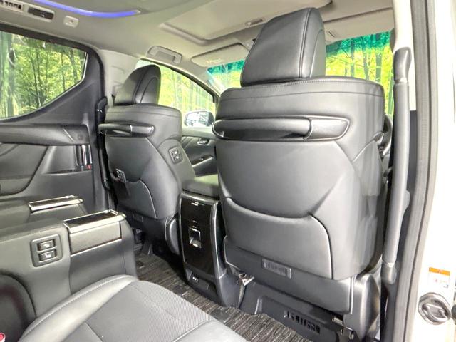 アルファードハイブリッド ＳＲ　Ｃパッケージ　４ＷＤ　後期型　禁煙車　純正９インチディスプレイオーディオ　バックカメラ　Ｂｌｕｅｔｏｏｔｈ　フルセグ　ツインムーンルーフ　モデリスタエアロ　両側電動ドア　後席モニター　衝突軽減装置　１００Ｖ電源（51枚目）