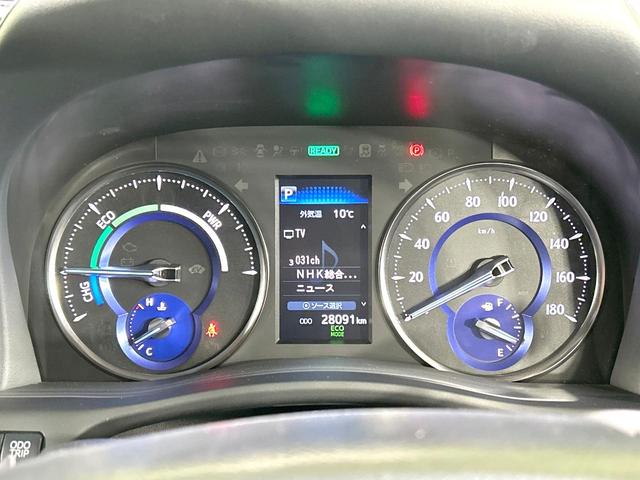 アルファードハイブリッド ＳＲ　Ｃパッケージ　４ＷＤ　後期型　禁煙車　純正９インチディスプレイオーディオ　バックカメラ　Ｂｌｕｅｔｏｏｔｈ　フルセグ　ツインムーンルーフ　モデリスタエアロ　両側電動ドア　後席モニター　衝突軽減装置　１００Ｖ電源（79枚目）