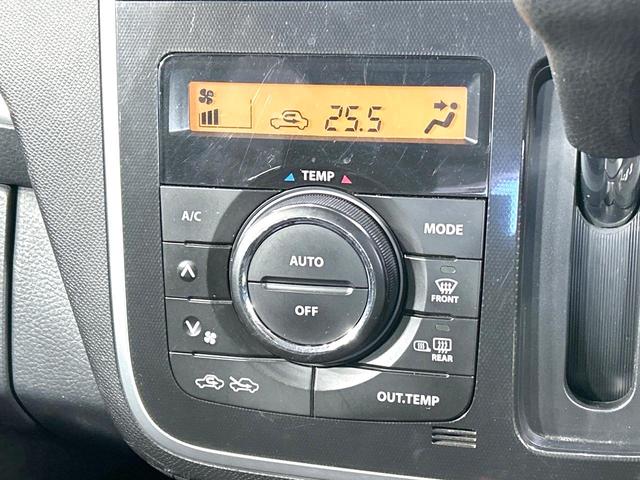 ワゴンＲスティングレー Ｘ　４ＷＤ　禁煙車　シートヒーター　スマートキー　オーディオ　オートエアコン　電動格納ミラー　ＨＩＤヘッド　純正１４インチＡＷ　革巻きステアリング　ベンチシート　盗難防止装置　プライバシーガラス（5枚目）