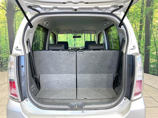 ワゴンＲスティングレー Ｘ　４ＷＤ　禁煙車　シートヒーター　スマートキー　オーディオ　オートエアコン　電動格納ミラー　ＨＩＤヘッド　純正１４インチＡＷ　革巻きステアリング　ベンチシート　盗難防止装置　プライバシーガラス（10枚目）