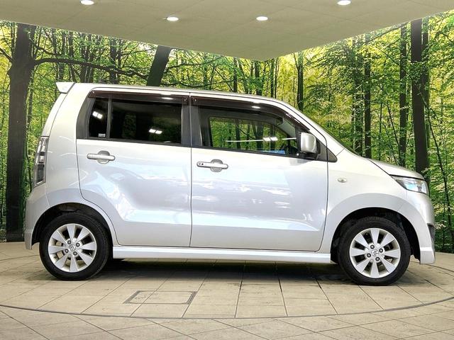 ワゴンＲスティングレー Ｘ　４ＷＤ　禁煙車　シートヒーター　スマートキー　オーディオ　オートエアコン　電動格納ミラー　ＨＩＤヘッド　純正１４インチＡＷ　革巻きステアリング　ベンチシート　盗難防止装置　プライバシーガラス（28枚目）