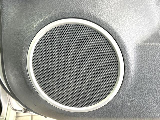 ワゴンＲスティングレー Ｘ　４ＷＤ　禁煙車　シートヒーター　スマートキー　オーディオ　オートエアコン　電動格納ミラー　ＨＩＤヘッド　純正１４インチＡＷ　革巻きステアリング　ベンチシート　盗難防止装置　プライバシーガラス（32枚目）