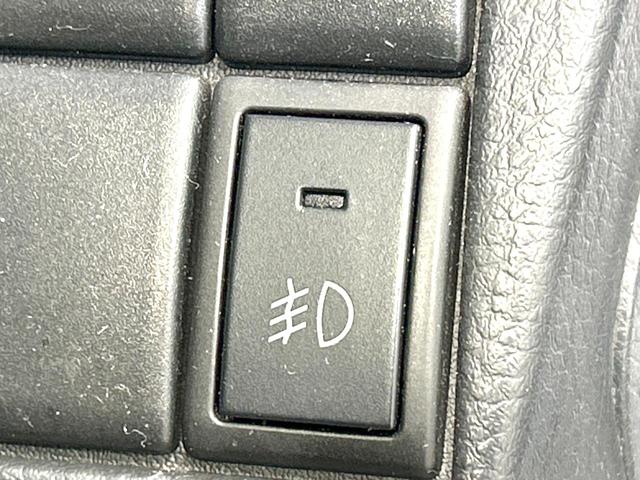 ワゴンＲスティングレー Ｘ　４ＷＤ　禁煙車　シートヒーター　スマートキー　オーディオ　オートエアコン　電動格納ミラー　ＨＩＤヘッド　純正１４インチＡＷ　革巻きステアリング　ベンチシート　盗難防止装置　プライバシーガラス（40枚目）