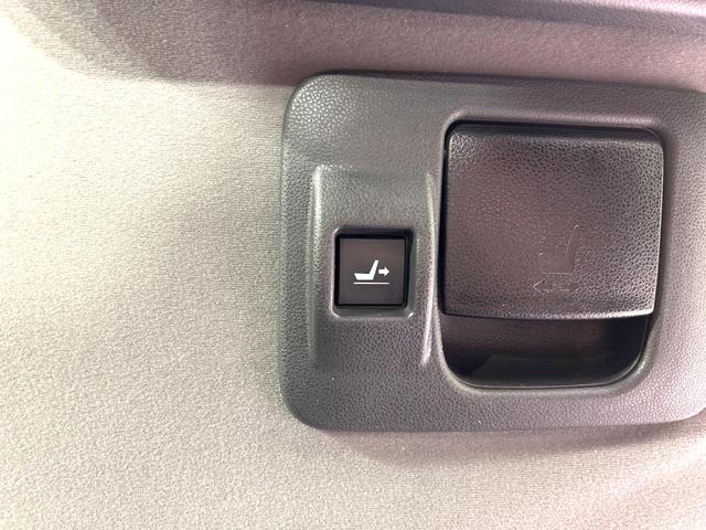 タント Ｘターボ　ターボ　純正９型ナビ　全周囲カメラ　電動スライドドア　衝突軽減装置　アダプティブクルーズ　スマートキー　シートヒーター　スマートキー　純正１４インチＡＷ　革巻きステアリング　オートライト　ＬＥＤヘッド（52枚目）