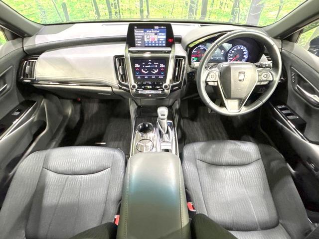 クラウンハイブリッド Ｇ　メーカー純正ナビ　バックカメラ　Ｂｌｕｅｔｏｏｔｈ　フルセグ　衝突軽減装置　ＬＥＤヘッド／フォグ　オートハイビーム　オートライト　レーダークルーズ　１００Ｖ電源　ドラレコ　ＥＴＣ　純正１７インチアルミ（2枚目）