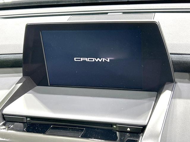 クラウンハイブリッド Ｇ　メーカー純正ナビ　バックカメラ　Ｂｌｕｅｔｏｏｔｈ　フルセグ　衝突軽減装置　ＬＥＤヘッド／フォグ　オートハイビーム　オートライト　レーダークルーズ　１００Ｖ電源　ドラレコ　ＥＴＣ　純正１７インチアルミ（3枚目）