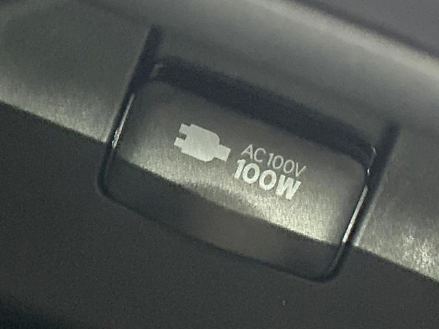 クラウンハイブリッド Ｇ　メーカー純正ナビ　バックカメラ　Ｂｌｕｅｔｏｏｔｈ　フルセグ　衝突軽減装置　ＬＥＤヘッド／フォグ　オートハイビーム　オートライト　レーダークルーズ　１００Ｖ電源　ドラレコ　ＥＴＣ　純正１７インチアルミ（6枚目）