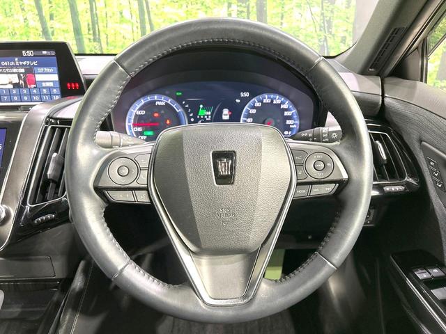 クラウンハイブリッド Ｇ　メーカー純正ナビ　バックカメラ　Ｂｌｕｅｔｏｏｔｈ　フルセグ　衝突軽減装置　ＬＥＤヘッド／フォグ　オートハイビーム　オートライト　レーダークルーズ　１００Ｖ電源　ドラレコ　ＥＴＣ　純正１７インチアルミ（12枚目）