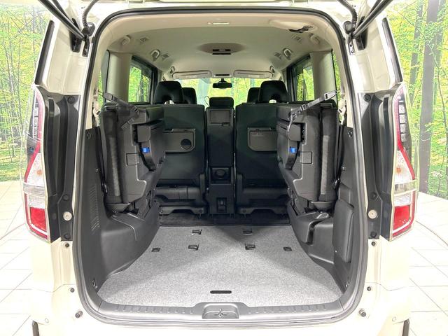 セレナ ハイウェイスター　後期　純正ナビ　全周囲カメラ　ＣＤ／ＤＶＤ／フルセグ　Ｂｌｕｅｔｏｏｔｈ　衝突軽減装置　ＬＥＤヘッド／フォグ　オートライト　プロパイロット　両側電動スライドドア　リアオートエアコン　純正１６インチＡＷ（48枚目）