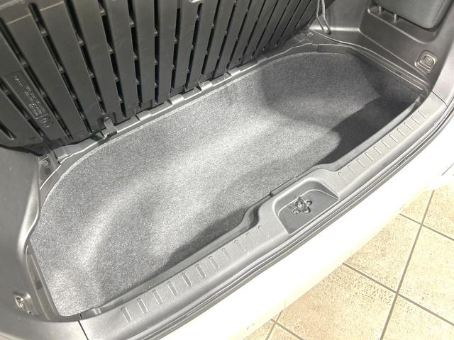 セレナ ハイウェイスター　後期　純正ナビ　全周囲カメラ　ＣＤ／ＤＶＤ／フルセグ　Ｂｌｕｅｔｏｏｔｈ　衝突軽減装置　ＬＥＤヘッド／フォグ　オートライト　プロパイロット　両側電動スライドドア　リアオートエアコン　純正１６インチＡＷ（52枚目）