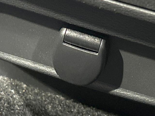 セレナ ハイウェイスター　後期　純正ナビ　全周囲カメラ　ＣＤ／ＤＶＤ／フルセグ　Ｂｌｕｅｔｏｏｔｈ　衝突軽減装置　ＬＥＤヘッド／フォグ　オートライト　プロパイロット　両側電動スライドドア　リアオートエアコン　純正１６インチＡＷ（59枚目）