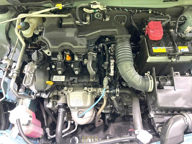 ライズ Ｚ　禁煙車　９インチディスプレイオーディオ　バックカメラ　アダプティブクルーズ　衝突軽減装置　シートヒーター　スマートキー　ＬＥＤヘッド　ＬＥＤフォグ　純正１７インチＡＷ　オートライト　オートエアコン（18枚目）