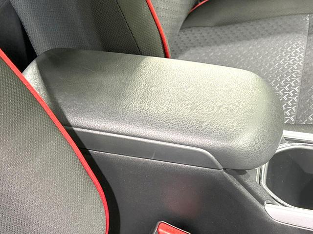 ライズ Ｚ　禁煙車　９インチディスプレイオーディオ　バックカメラ　アダプティブクルーズ　衝突軽減装置　シートヒーター　スマートキー　ＬＥＤヘッド　ＬＥＤフォグ　純正１７インチＡＷ　オートライト　オートエアコン（60枚目）