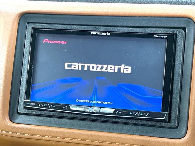 ヴェゼル ハイブリッドＺ　禁煙車　モデューロ１６インチホイール　茶内装　寒冷地仕様　ナビ　バックカメラ　衝突軽減装置　クルーズコントロール　シートヒーター　ＬＥＤヘッド　コーナーセンサー　ＥＴＣ　ルーフレール　フルセグ（4枚目）