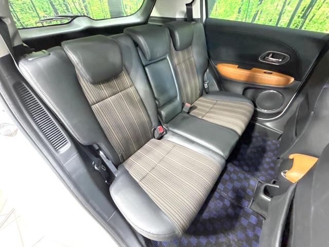 ヴェゼル ハイブリッドＺ　禁煙車　モデューロ１６インチホイール　茶内装　寒冷地仕様　ナビ　バックカメラ　衝突軽減装置　クルーズコントロール　シートヒーター　ＬＥＤヘッド　コーナーセンサー　ＥＴＣ　ルーフレール　フルセグ（10枚目）