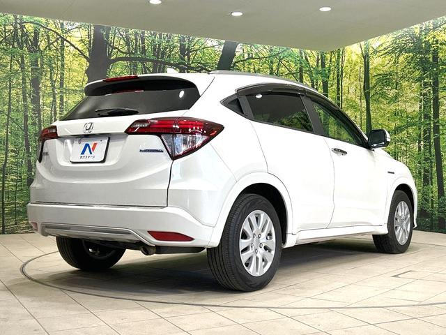 ヴェゼル ハイブリッドＺ　禁煙車　モデューロ１６インチホイール　茶内装　寒冷地仕様　ナビ　バックカメラ　衝突軽減装置　クルーズコントロール　シートヒーター　ＬＥＤヘッド　コーナーセンサー　ＥＴＣ　ルーフレール　フルセグ（17枚目）