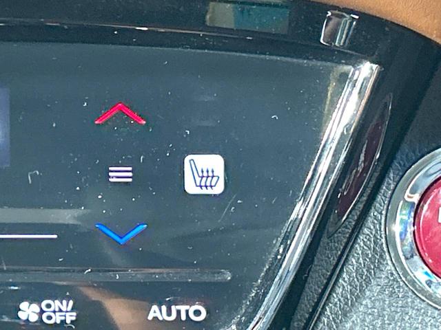 ヴェゼル ハイブリッドＺ　禁煙車　モデューロ１６インチホイール　茶内装　寒冷地仕様　ナビ　バックカメラ　衝突軽減装置　クルーズコントロール　シートヒーター　ＬＥＤヘッド　コーナーセンサー　ＥＴＣ　ルーフレール　フルセグ（44枚目）