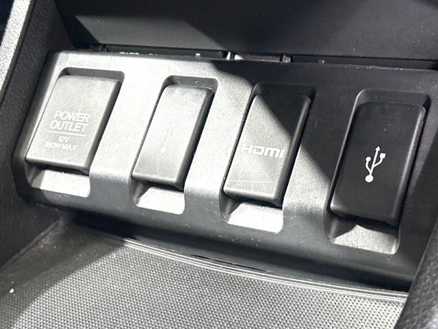 ヴェゼル ハイブリッドＺ　禁煙車　モデューロ１６インチホイール　茶内装　寒冷地仕様　ナビ　バックカメラ　衝突軽減装置　クルーズコントロール　シートヒーター　ＬＥＤヘッド　コーナーセンサー　ＥＴＣ　ルーフレール　フルセグ（46枚目）