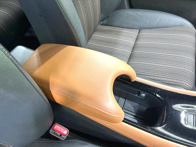 ヴェゼル ハイブリッドＺ　禁煙車　モデューロ１６インチホイール　茶内装　寒冷地仕様　ナビ　バックカメラ　衝突軽減装置　クルーズコントロール　シートヒーター　ＬＥＤヘッド　コーナーセンサー　ＥＴＣ　ルーフレール　フルセグ（53枚目）