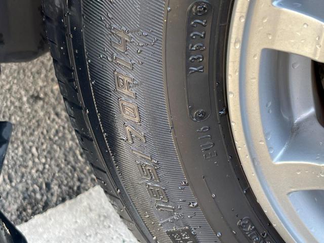 ノート メダリスト　ナビゲーション　全周囲カメラ　ＥＴＣ　インテリジェントキー　電動格納ミラー　オートエアコン　Ｂｌｕｅｔｏｏｔｈ　オートライト　ヘッドライトレベライザー　横滑り防止（32枚目）