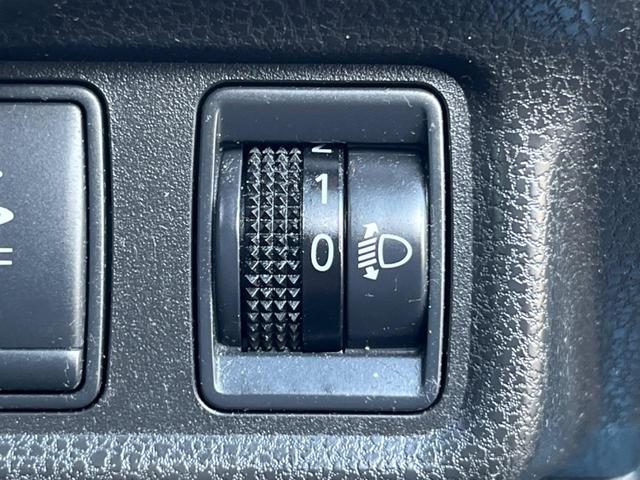 ノート メダリスト　ナビゲーション　全周囲カメラ　ＥＴＣ　インテリジェントキー　電動格納ミラー　オートエアコン　Ｂｌｕｅｔｏｏｔｈ　オートライト　ヘッドライトレベライザー　横滑り防止（36枚目）