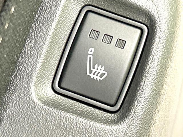 セレナ ｅ－パワー　ハイウェイスターＶ　登録済未使用車　メーカー純正１２．３型ナビ　全周囲カメラ　プロパイロット　両側電動スライドドア　衝突軽減装置　ＨＤＭＩ　シートヒーター　デジタルインナーミラー　リアオートエアコン　ＬＥＤヘッド（41枚目）