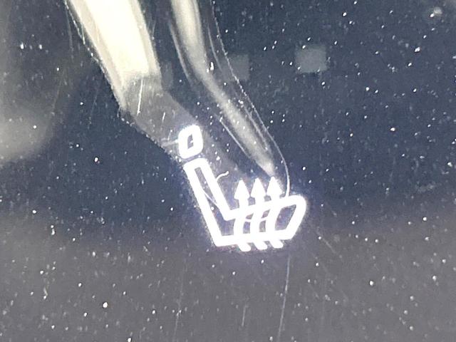 セレナ ｅ－パワー　ハイウェイスターＶ　登録済未使用車　メーカー純正１２．３型ナビ　全周囲カメラ　プロパイロット　両側電動スライドドア　衝突軽減装置　ＨＤＭＩ　シートヒーター　デジタルインナーミラー　リアオートエアコン　ＬＥＤヘッド（52枚目）