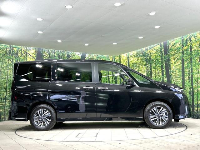 セレナ ｅ－パワー　ハイウェイスターＶ　登録済未使用車　メーカー純正１２．３型ナビ　全周囲カメラ　プロパイロット　両側電動スライドドア　衝突軽減装置　ＨＤＭＩ　シートヒーター　デジタルインナーミラー　リアオートエアコン　ＬＥＤヘッド（57枚目）