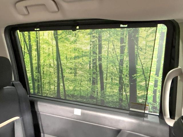 セレナ ｅ－パワー　ハイウェイスターＶ　登録済未使用車　メーカー純正１２．３型ナビ　全周囲カメラ　プロパイロット　両側電動スライドドア　衝突軽減装置　ＨＤＭＩ　シートヒーター　デジタルインナーミラー　リアオートエアコン　ＬＥＤヘッド（66枚目）