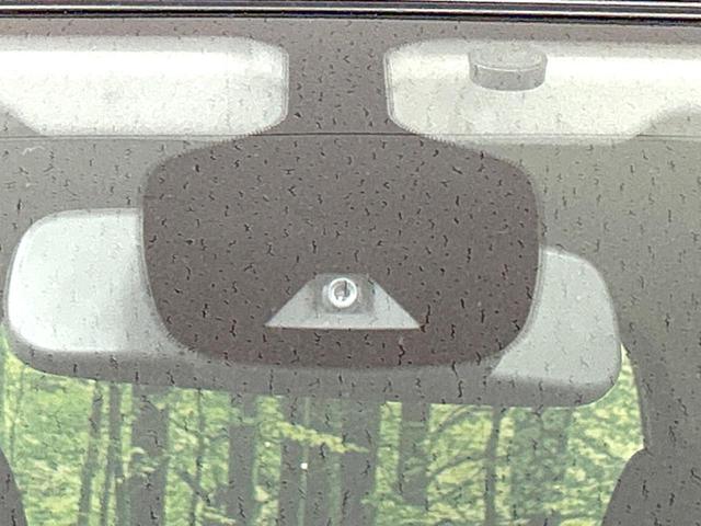 セレナ ハイウェイスターＧ　ハンズフリー　両側電動ドア　純正ＳＤナビ　後部モニター　禁煙車　バックカメラ　衝突軽減装置　８人乗　スマートキー　ＬＥＤヘッド　ＥＴＣ　純正１６インチＡＷ　オートライト　オートエアコン　リアエアコン（7枚目）