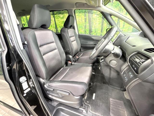 セレナ ハイウェイスターＧ　ハンズフリー　両側電動ドア　純正ＳＤナビ　後部モニター　禁煙車　バックカメラ　衝突軽減装置　８人乗　スマートキー　ＬＥＤヘッド　ＥＴＣ　純正１６インチＡＷ　オートライト　オートエアコン　リアエアコン（8枚目）