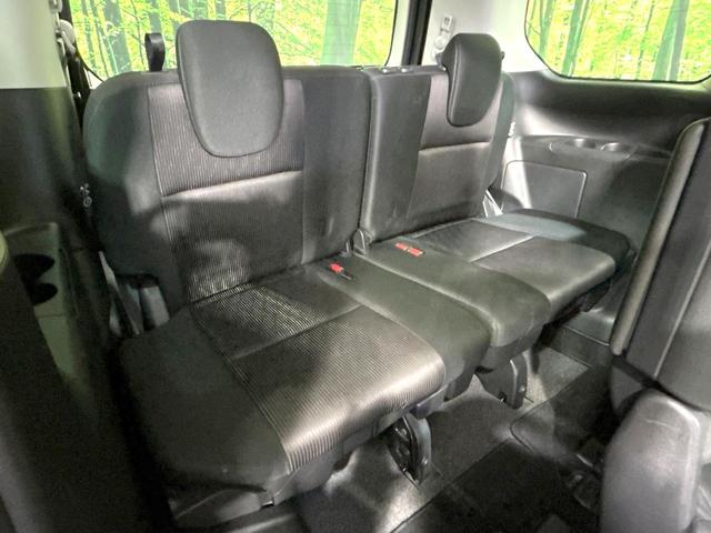 セレナ ハイウェイスターＧ　ハンズフリー　両側電動ドア　純正ＳＤナビ　後部モニター　禁煙車　バックカメラ　衝突軽減装置　８人乗　スマートキー　ＬＥＤヘッド　ＥＴＣ　純正１６インチＡＷ　オートライト　オートエアコン　リアエアコン（10枚目）