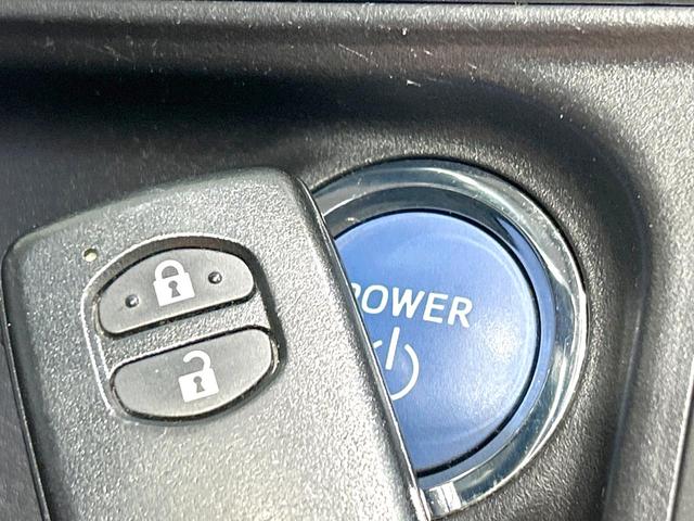 アクア G 禁煙車 SDナビ バックカメラ スマートキー ETC オートエアコン Bluetooth CD DVD再生 フルセグ 横滑り防止装置 プライバシーG 盗難防止装置 ステアリングスイッチ 電動格納ミラー(5枚目)