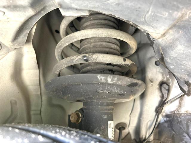 アクア G 禁煙車 SDナビ バックカメラ スマートキー ETC オートエアコン Bluetooth CD DVD再生 フルセグ 横滑り防止装置 プライバシーG 盗難防止装置 ステアリングスイッチ 電動格納ミラー(20枚目)