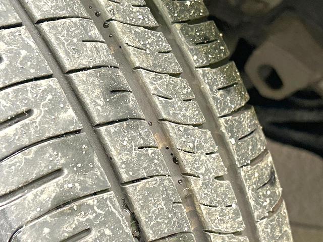 アクア G 禁煙車 SDナビ バックカメラ スマートキー ETC オートエアコン Bluetooth CD DVD再生 フルセグ 横滑り防止装置 プライバシーG 盗難防止装置 ステアリングスイッチ 電動格納ミラー(31枚目)