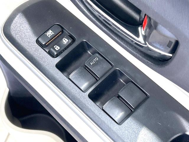 アクア G 禁煙車 SDナビ バックカメラ スマートキー ETC オートエアコン Bluetooth CD DVD再生 フルセグ 横滑り防止装置 プライバシーG 盗難防止装置 ステアリングスイッチ 電動格納ミラー(46枚目)