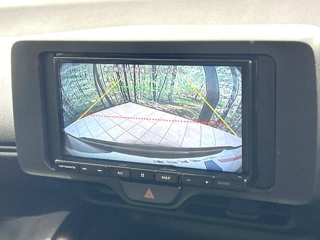 ヤリスクロス X 禁煙車 ナビ バックカメラ 衝突軽減装置 レーダクルーズ ETC ドラレコ Bluetooth再生 フルセグ オートライト オートマチックハイビーム 盗難防止装置 プライバシーガラス 電動格納ミラー(4枚目)