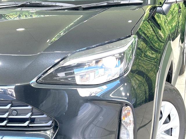 ヤリスクロス X 禁煙車 ナビ バックカメラ 衝突軽減装置 レーダクルーズ ETC ドラレコ Bluetooth再生 フルセグ オートライト オートマチックハイビーム 盗難防止装置 プライバシーガラス 電動格納ミラー(12枚目)