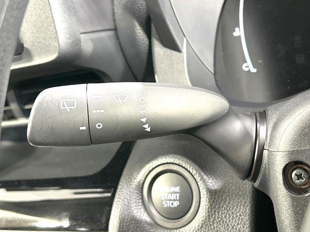 ヤリスクロス X 禁煙車 ナビ バックカメラ 衝突軽減装置 レーダクルーズ ETC ドラレコ Bluetooth再生 フルセグ オートライト オートマチックハイビーム 盗難防止装置 プライバシーガラス 電動格納ミラー(29枚目)