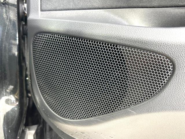 ヤリスクロス X 禁煙車 ナビ バックカメラ 衝突軽減装置 レーダクルーズ ETC ドラレコ Bluetooth再生 フルセグ オートライト オートマチックハイビーム 盗難防止装置 プライバシーガラス 電動格納ミラー(42枚目)