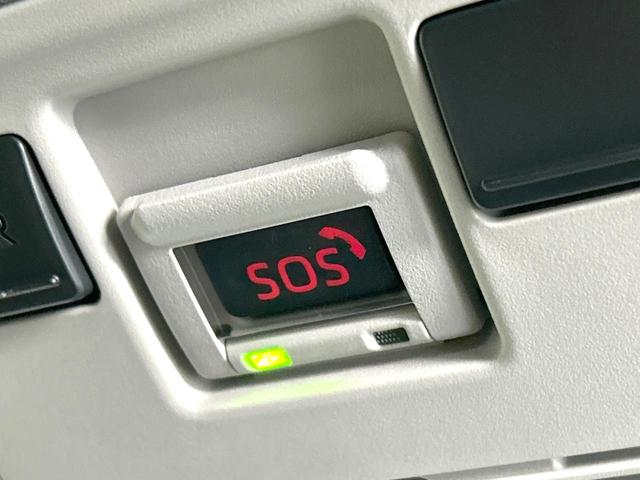 ヤリスクロス X 禁煙車 ナビ バックカメラ 衝突軽減装置 レーダクルーズ ETC ドラレコ Bluetooth再生 フルセグ オートライト オートマチックハイビーム 盗難防止装置 プライバシーガラス 電動格納ミラー(49枚目)