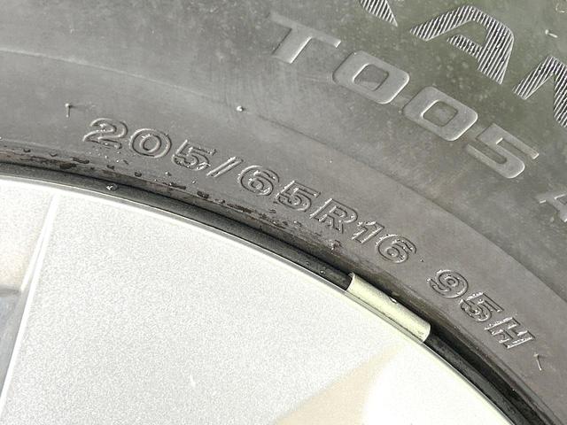 ヤリスクロス X 禁煙車 ナビ バックカメラ 衝突軽減装置 レーダクルーズ ETC ドラレコ Bluetooth再生 フルセグ オートライト オートマチックハイビーム 盗難防止装置 プライバシーガラス 電動格納ミラー(51枚目)