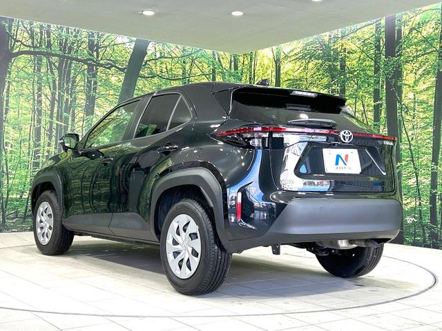 ヤリスクロス X 禁煙車 ナビ バックカメラ 衝突軽減装置 レーダクルーズ ETC ドラレコ Bluetooth再生 フルセグ オートライト オートマチックハイビーム 盗難防止装置 プライバシーガラス 電動格納ミラー(57枚目)