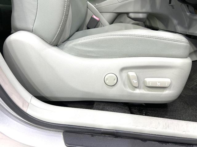 プリウス G 後期 純正ナビ バックカメラ パワーシート Bluetooth/CD/DVD再生 フルセグ ハーフレザーシート ドラレコ スマートキー HIDヘッド ETC クルコン オートエアコン オートライト(39枚目)