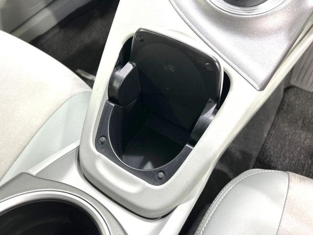 プリウス G 後期 純正ナビ バックカメラ パワーシート Bluetooth/CD/DVD再生 フルセグ ハーフレザーシート ドラレコ スマートキー HIDヘッド ETC クルコン オートエアコン オートライト(43枚目)